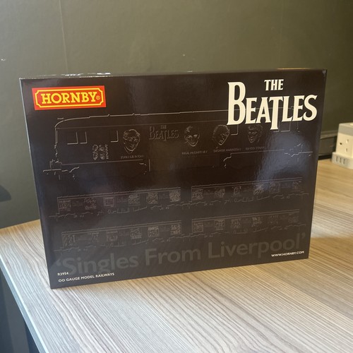 Hornby r3954 the - the, beatles