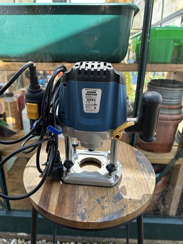 1250w 240v corded - 240v,