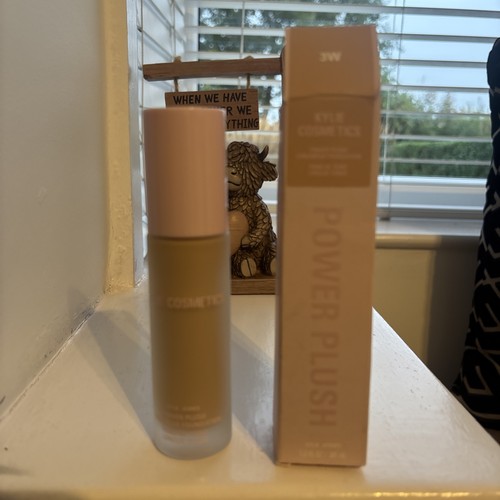 Kylie cosmetics power plush - power,