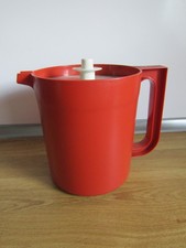 TUPPERWARE ORANGE JUG PITCHER