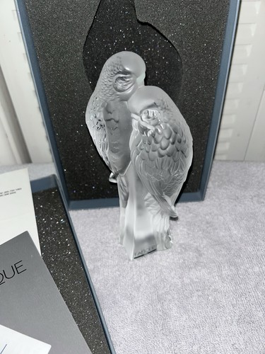 Lalique crystal eternal love - lalique,