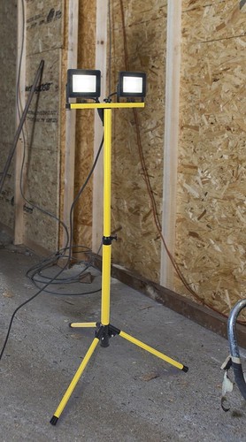 Twin tripod floodlight - tripod,