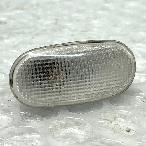 Front side repeater indicator - front,