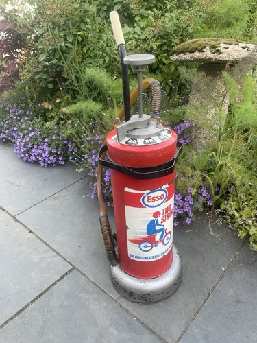 Vintage esso forecourt - vintage, 2