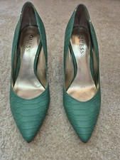 guess women shoes size 5
