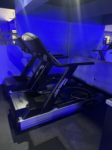 Lifefitness treadmill - 95,