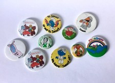 MUPPETS WOMBLES SMURFS RAINBOW DISNEY BUNDLE OF KIDS TV PIN BADGE BUTTONS!