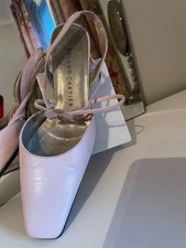 ladies ROLAND CARTIER pale