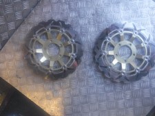 Suzuki Bandit   600 Front Wavy Discs
