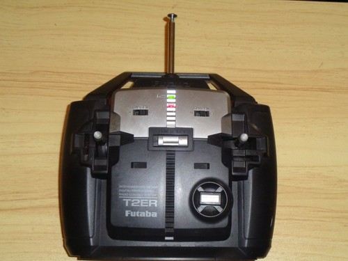 Futaba t2er channel 40mhz am - 2,