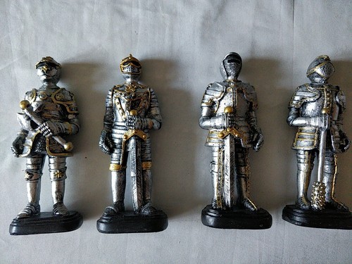 Knight statues decorative - 4,
