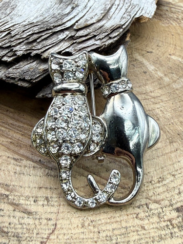 Vintage entwined cats - entwined, brooch