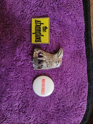 Stranglers pin badges punk - badges,