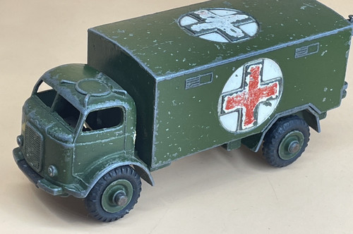 Dinky toys 626 military - dinky,