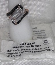 Ring Bomb Party RG14438 Wrapped For Danger Ring RG/Hematite Size 8