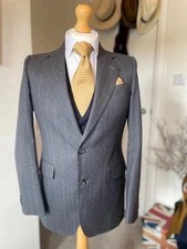 Moss Bros. - Gentleman's