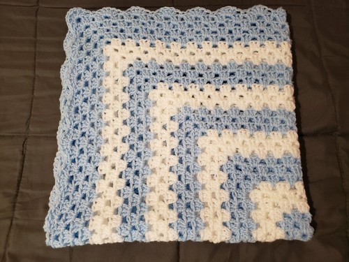 Baby blue white hand - 3b),