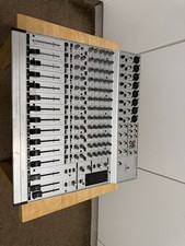 Behringer eurorack mx2004a - eurorack,
