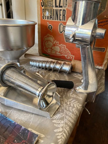 Vintage squeezo strainer - vintage,