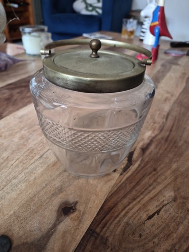 Victoriana cut glass biscuit - victoriana,