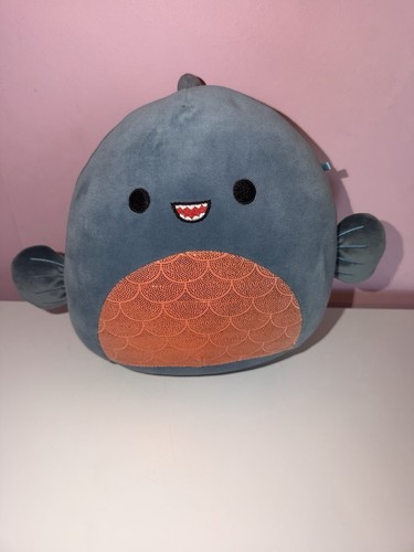 Squishmallow shark 20cm - squishmallow,