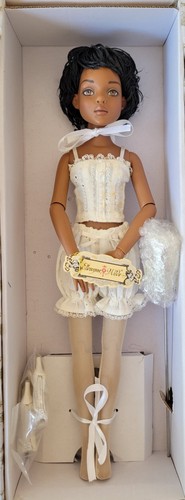 Lowyne wilde doll - wilde,