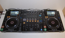 Pair of CDJ 2000 NXS2 + DJM900