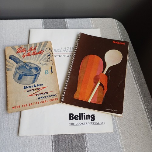 Vintage cooker booklets - cooker,