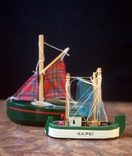 Vintage Wooden Boats Souvenir rowboat Fishing Boat models Handpainted2 boats