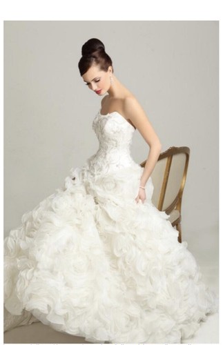 Designer wedding dress size - wedding,