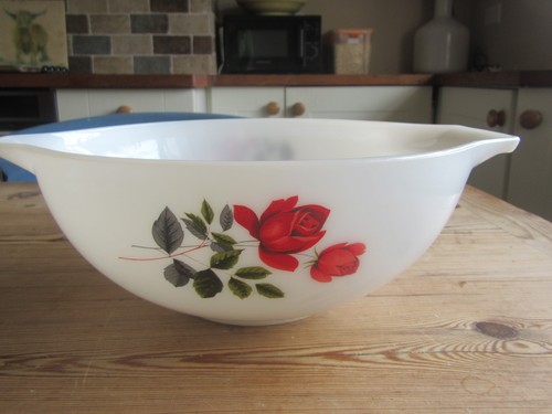 Vintage retro jaj - retro, pyrex