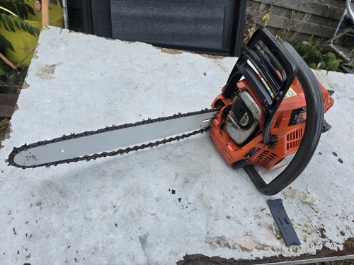 Husqvarna 235 chainsaws - ,