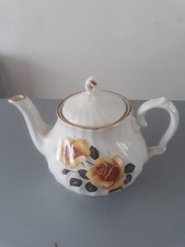 Vintage Sadler Small Teapot