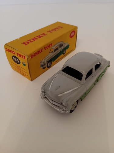 Dinky toy boxed vauxhall - toy,