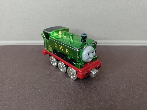 Metallic duck take along n - -,