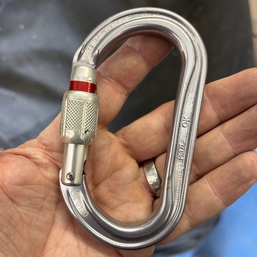 Petzl screw lock - ok,