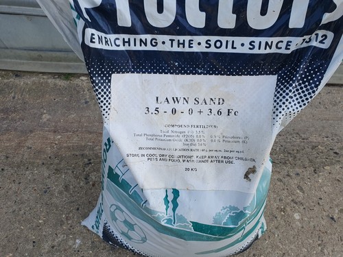 Proctors lawn sand - proctors,
