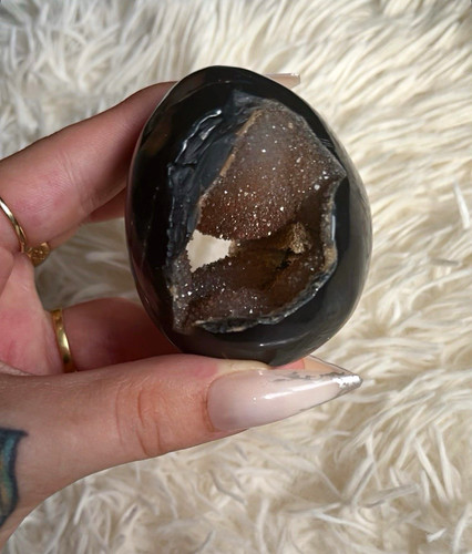 Polished druzy black agate