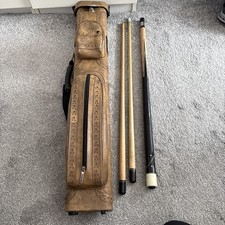 Jensen Cue Custom (Mike Johnson) billiard with Buffalo 3 x5 hard case 