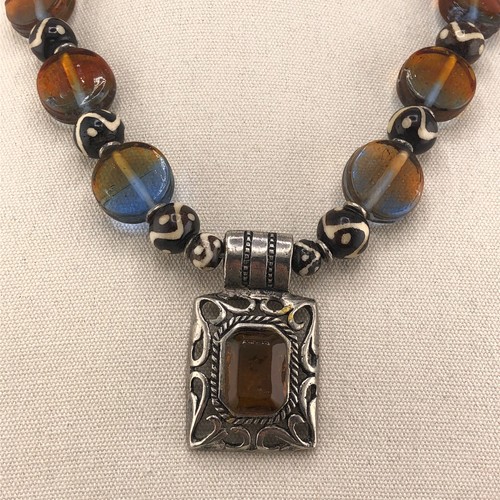 Vintage bead pendant necklace - pendant,