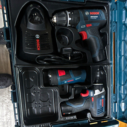Looks new bosch professional - new,