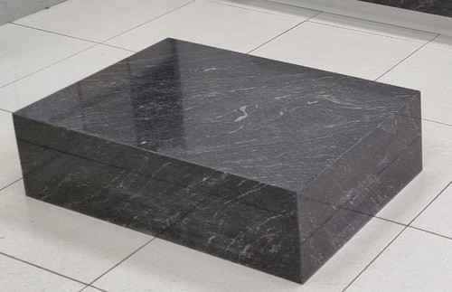 Plinth coffee tables solid - coffee,