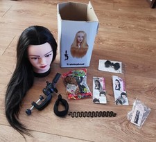 Traininghead Brunette Hairdressing Practice With Accessories