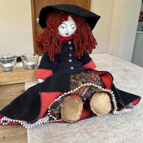 Stunning hand made - hand,