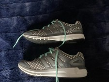 Adidas Size 6 Retro Look Grey