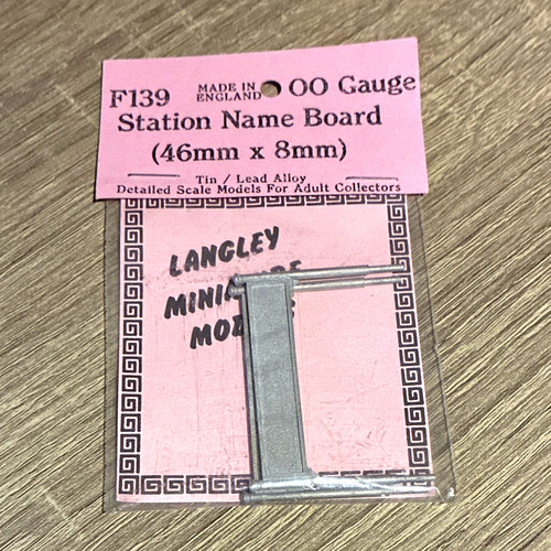 Langley models f139 - oo, gauge