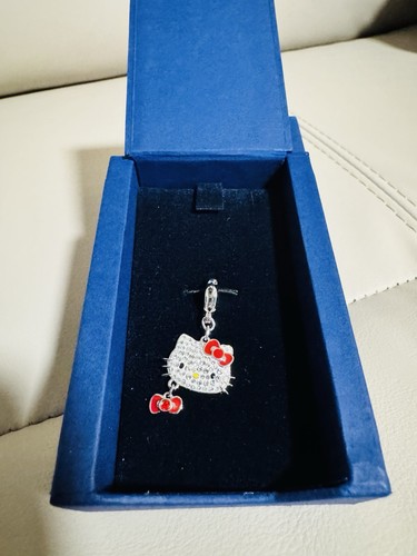 Genuine swan signed swarovski - genuine,
