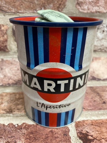 Martini racing retro - style, oil