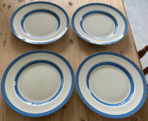 Green set four round - of,
