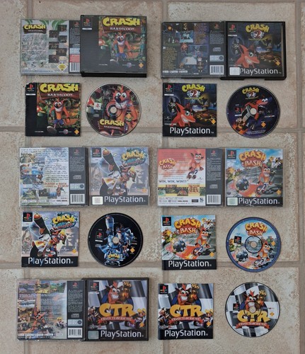 Crash bandicoot ps1 game - crash,